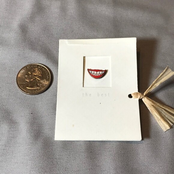 Vintage The Best Smile Collectible Enamel Lapel Pin 1998 - Picture 3 of 4